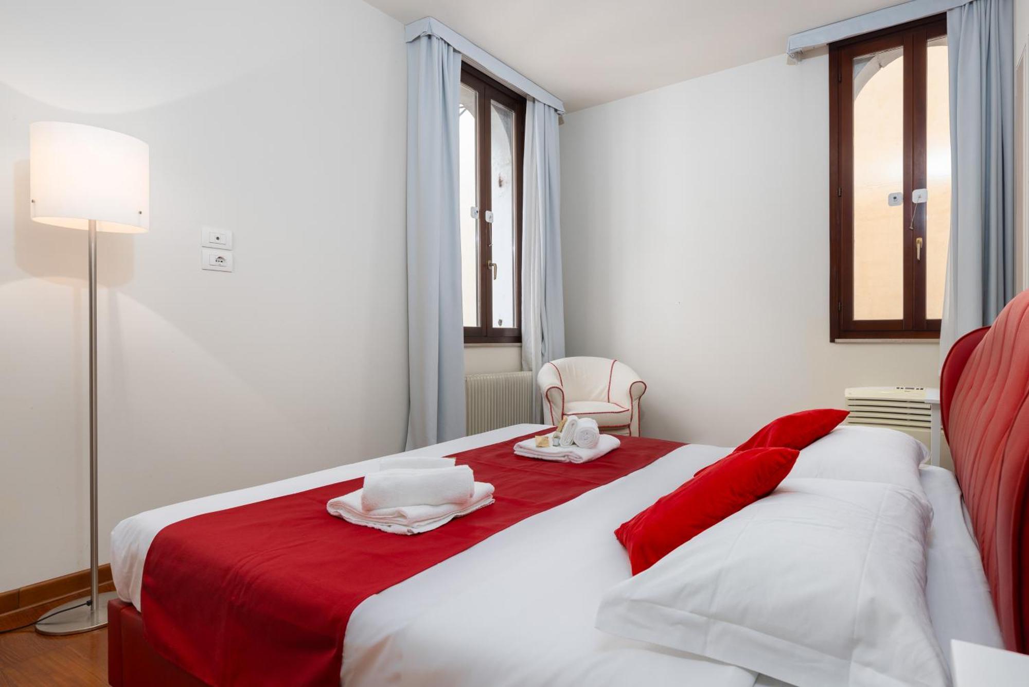 A 10 Passi Da San Marco Appartement *